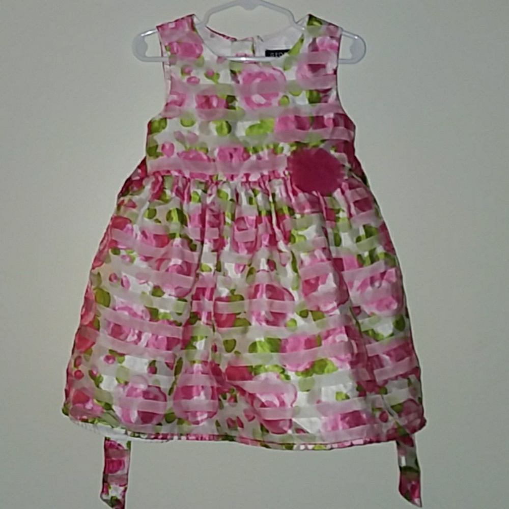 Little girls dress